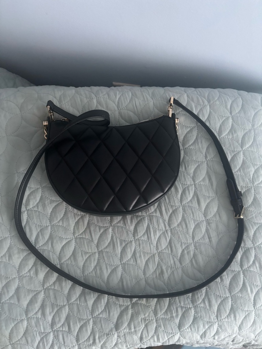 kate spade Black Quilted Leather Shoulder Bag with Gold Chain Accent - Picture 6 of 7